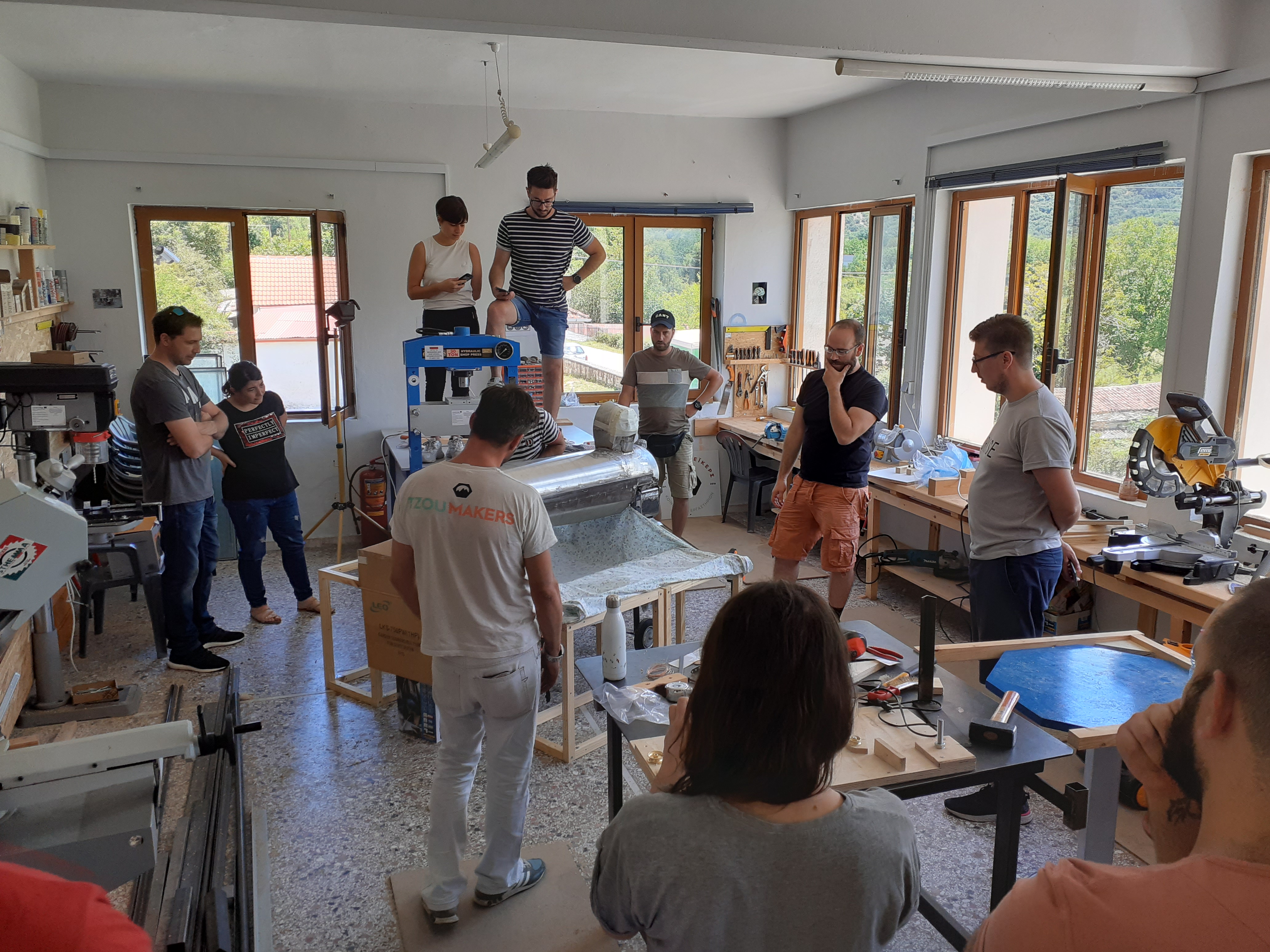 Testing the grinder for aromatic plants