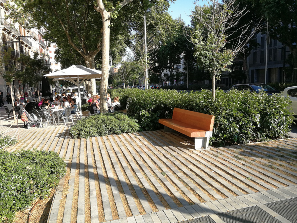 Passeig de Sant Joan, Barcelona Passeig de Sant Joan, Barcelona