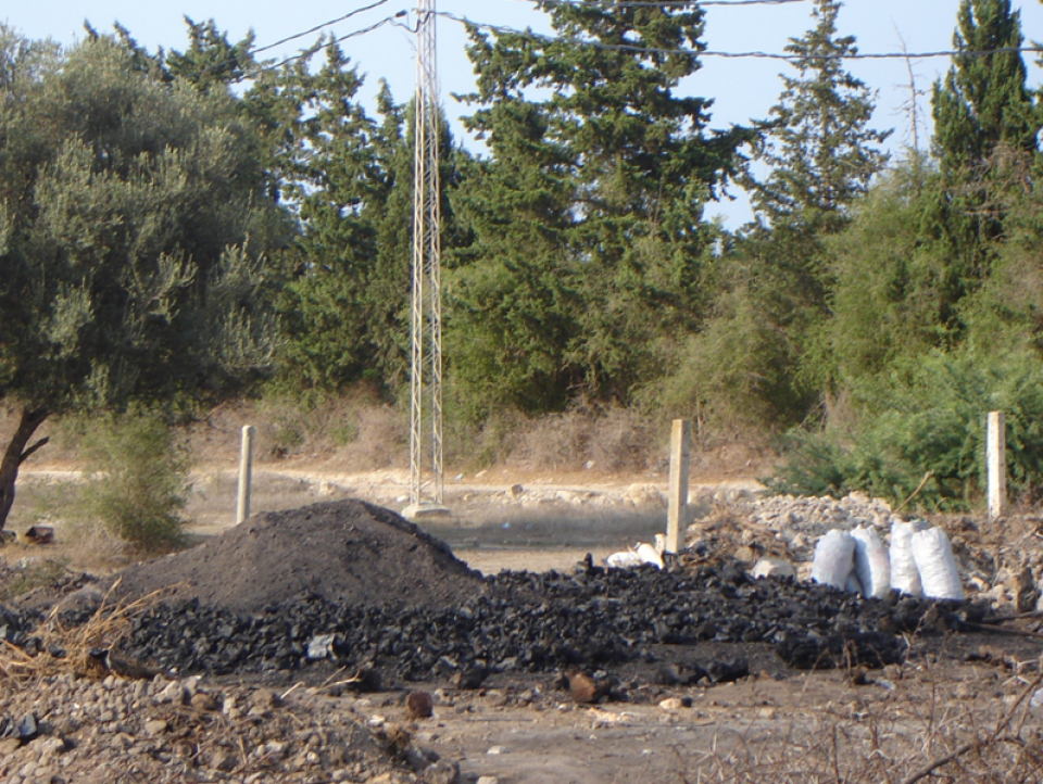 Coal minning at Cap Bon 