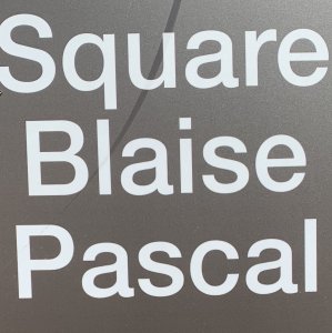 Versaillies monitoring - park sign