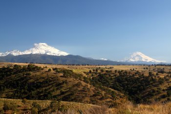 Popocatépetl and Iztaccíhuatl Popocatépetl and Iztaccíhuatl